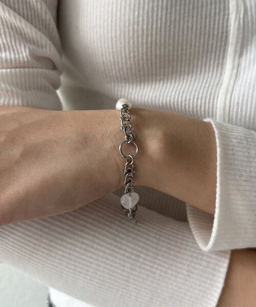 Lattice（Lattice）の「＜ステンレス＞ハートストーンブレスレット（ブレスレット・レディース・アイボリー/パープル・FREE）」の2枚目の写真
