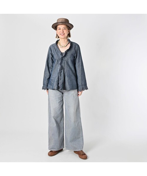 45R はけ目カットワークのカシュクール 45R（フォーティファイブアール）の「綿麻ダンガリーのカットワーク