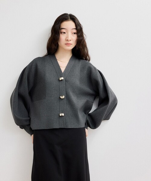 ADAM ET ROPE'(アダムエロペ)の「【WEB限定】・【サステナブル】セレクトネックカーディガン(カーディガン/ボレロ・レディース・チャコール/オフホワイト/キナリ/ネイビー/ネイビー系/ラベンダー・F)」の19枚目の写真