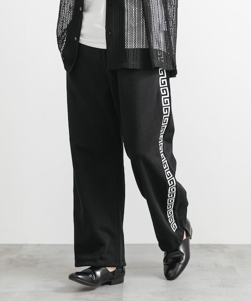 URBAN RESEARCH（アーバンリサーチ）の「551蓬莱×UR　SWEAT PANTS（スウェットパンツ・メンズ・OFF/TOP GRAY/BLACK・M/L）」の2枚目の写真