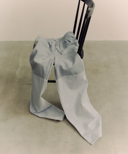 ADAM ET ROPE'（アダムエロペ）の「《別注》【AMOMENTO for ADAM ET ROPE'】 DRAWSTRING DENIM PANTS（その他パンツ・メンズ・ブラック/チャコール/ブルー系・L/M）」の17枚目の写真