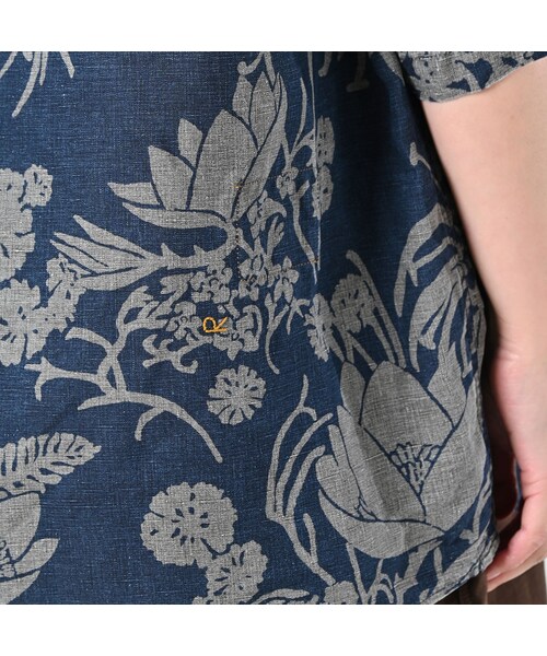 リネンロータスプリントのレイレイシャツ MEN（インディゴ）