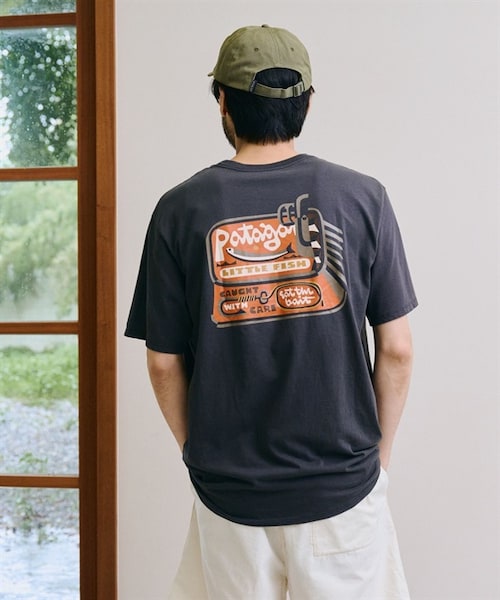 patagonia(パタゴニア)の「Patagonia / Aquatic Action 有機棉印花短袖上衣(その他・メンズ・黑色LFIN/膚色LFNL・黑色LFIN/膚色LFNL)」の14枚目の写真