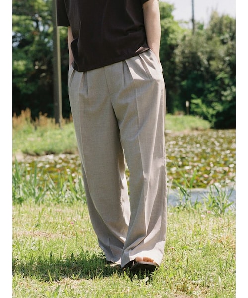 LIDNM（リドム）の「SUPER LIGHT WOOL TROUSERS（スラックス
