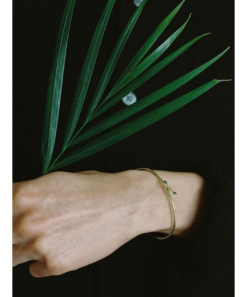 Llife(ライフ)の「Llife 14KGP ONDULATION BANGLE(バングル/リストバンド・メンズ・ゴールド・F)」の8枚目の写真