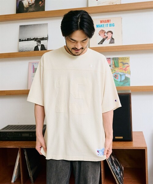 Champion（チャンピオン）の「Champion / 刺繡LOGO厚磅足球T恤（その他・メンズ・米白色/黑色・米白色/黑色）」の13枚目の写真