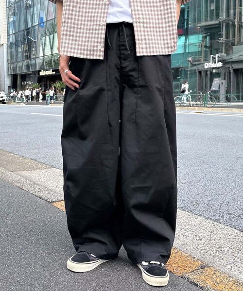 CIAOPANIC(チャオパニック)の「ワイドバルーンチノパンツ(チノパンツ・メンズ・ブルー/アイボリー/ブラック・M/L)」の3枚目の写真