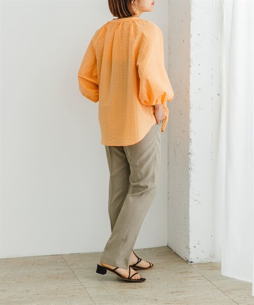 URBAN RESEARCH ROSSO WOMEN（アーバンリサーチ　ロッソ）の「F by ROSSO / UR TECH DRYLUXE中央壓線直筒褲（その他・レディース・黑色/摩卡色/膚色・黑色/摩卡色/膚色）」の16枚目の写真