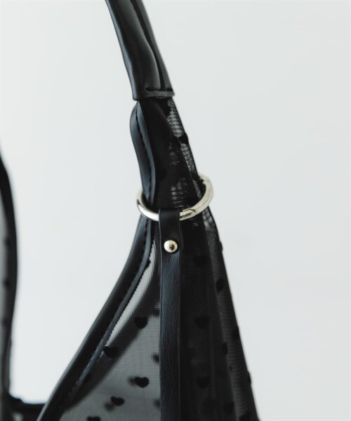 RODE SKO（ロデスコ）の「愛心半透明三角手提包（その他・レディース・黑色/膚色・黑色/膚色）」の17枚目の写真