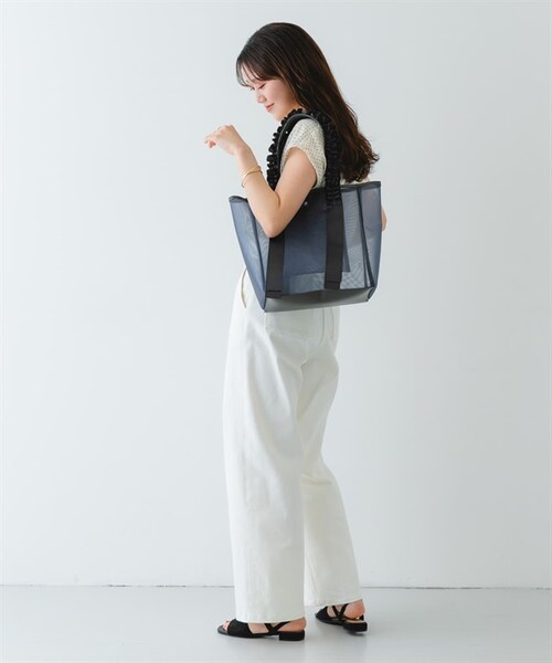 RODE SKO（ロデスコ）の「荷葉提把透明托特包（その他・レディース・灰色/膚色・灰色/膚色）」の13枚目の写真