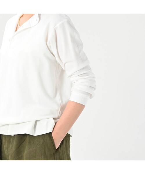 45R(フォーティファイブアール)の「ハチノスカノコの908ヘンリー(トップス・レディース・02-シロ/61-オリーブ/62-カーキ/75-ネイビー・01-XS/02-S/03-M/04-L)」の15枚目の写真