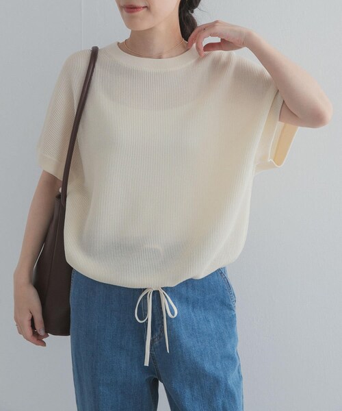 URBAN RESEARCH DOORS(アーバンリサーチドアーズ)の「ドライタッチドロストニットプルオーバー(ニット/セーター・レディース・OFF/BLACK/KHAKI・Free)」の6枚目の写真