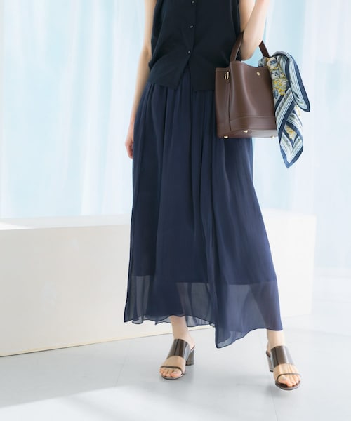 URBAN RESEARCH ROSSO（アーバンリサーチロッソ）の「グロッシーギャザーフレアスカート（スカート・レディース・PISTACHIO/ORANGE/NAVY・FREE）」の2枚目の写真