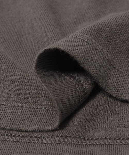 URBAN RESEARCH(アーバンリサーチ)の「Extreme Cashmere RIK(ニット/セーター・レディース・SNOW/RAVEN/MUD/GRASS・-)」の13枚目の写真