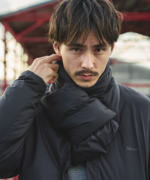 URBAN RESEARCH DOORS（アーバンリサーチドアーズ）の「『別注』NANGA×DOORS　DOWN MUFFLER（マフラー・メンズ・Dark Brown/Ivory/Silverblue/Mocha/New Black/Black・-）」の13枚目の写真