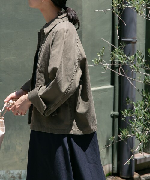 URBAN RESEARCH DOORS（アーバンリサーチドアーズ）の「FORK&SPOON　ミリタリージャケット（ミリタリージャケット・レディース・CHARCOAL/KHAKI・1）」の21枚目の写真
