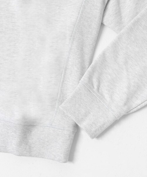 URBAN RESEARCH（アーバンリサーチ）の「NEW BALANCE　Athleticsスウェットクルー（スウェット・メンズ・AHH/BK・M/L/XL）」の11枚目の写真