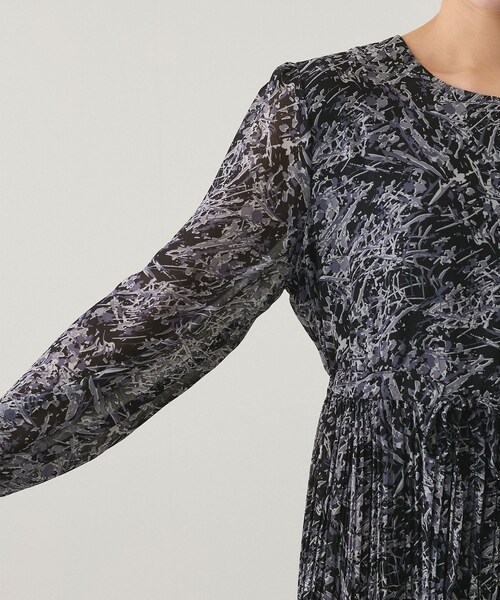 Jayro(ジャイロ)の「ペイント柄シフォンワンピース(ワンピース・レディース・ブラック系/ホワイト系・F)」の18枚目の写真