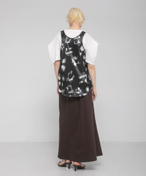 LAATO（ラート）の「tack sleeve tee（Tシャツ/カットソー・レディース・パール/インク/キャメル・Free）」の10枚目の写真