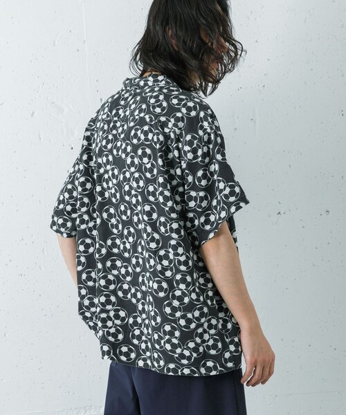URBAN RESEARCH(アーバンリサーチ)の「LOTTO SOCCER BALL PRINT SHIRTS(シャツ/ブラウス・メンズ・WHITE/BLACK・M/L/XL/XXL)」の19枚目の写真