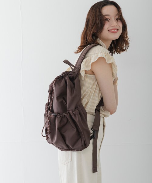 URBAN RESEARCH Sonny Label（アーバンリサーチサニーレーベル）の「撥水ワンショルダーボディバッグ（バックパック/リュック・レディース・ブラック/ブラウン・One）」の8枚目の写真