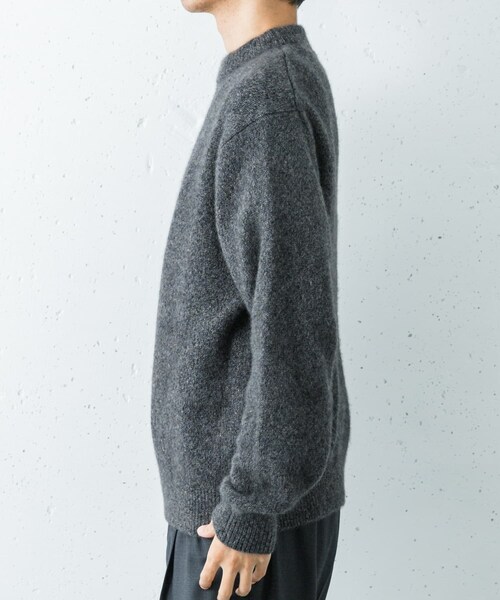 URBAN RESEARCH（アーバンリサーチ）の「new basic　CASHMERE SILK MOULINE CREW-NECK KNIT（ニット/セーター・メンズ・PEARL GRAY/CHARCOAL・M/L/XL）」の9枚目の写真