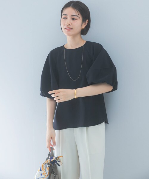 URBAN RESEARCH ROSSO（アーバンリサーチロッソ）の「クールタッチ 吸水速乾バルーンブラウス（シャツ/ブラウス・レディース・Y/GOLD/D/NAVY/IVORY・Free）」の11枚目の写真