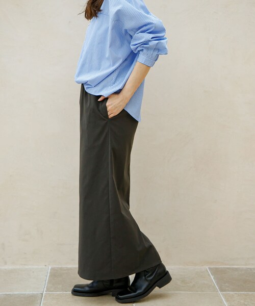 URBAN RESEARCH Sonny Label（アーバンリサーチサニーレーベル）の「ドットアソートストレートスカート（スカート・レディース・ドット/チャコール/アイボリー・FREE）」の14枚目の写真