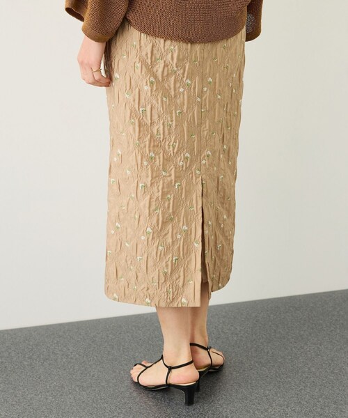 ROPE'(ロペ)の「ジャガードタイトスカート/セットアップ対応・イージーケア(スカート・レディース・ブラック/ベージュ・36/38)」の17枚目の写真