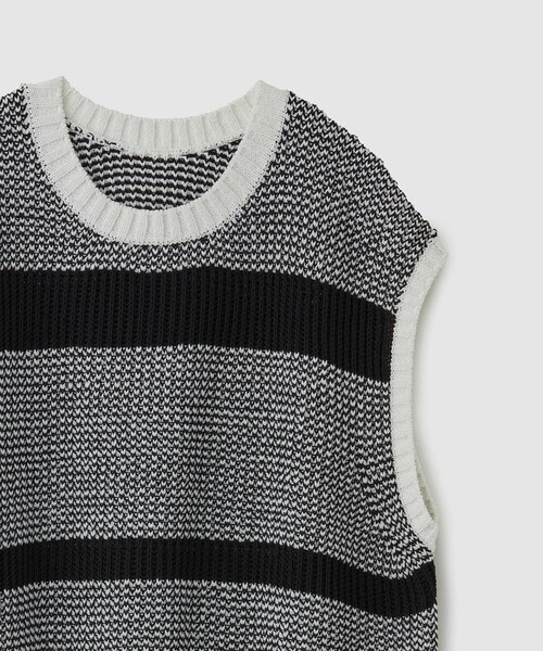 ROPE'（ロペ）の「モノトーン透かし柄ニットベスト（ベスト・レディース・ブラック/オフホワイト・F）」の14枚目の写真