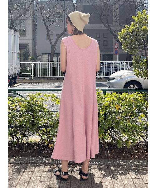 Ungrid（アングリッド）の「【WEB限定】ワッフルカットフレアワンピース（ワンピース・レディース・オフホワイト/ブラック/ピンク/ブルー・F）」の4枚目の写真