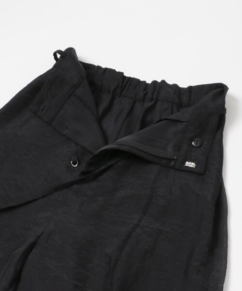 URBAN RESEARCH ROSSO（アーバンリサーチロッソ）の「ベルテッドシアーパンツ（その他パンツ・レディース・OFF/BLACK・36/38）」の8枚目の写真