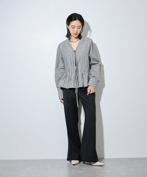 ADAM ET ROPE'(アダムエロペ)の「【サステナブル】サイドベンツスラックス/セットアップ対応(スラックス・レディース・ブラック/ダークブラウン・36/38)」の10枚目の写真