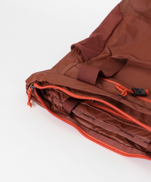 URBAN RESEARCH DOORS(アーバンリサーチドアーズ)の「patagonia Terravia Tote Pack(バックパック/リュック・レディース・RVGN/SMDB/DVL/CASG/BLK・one)」の21枚目の写真
