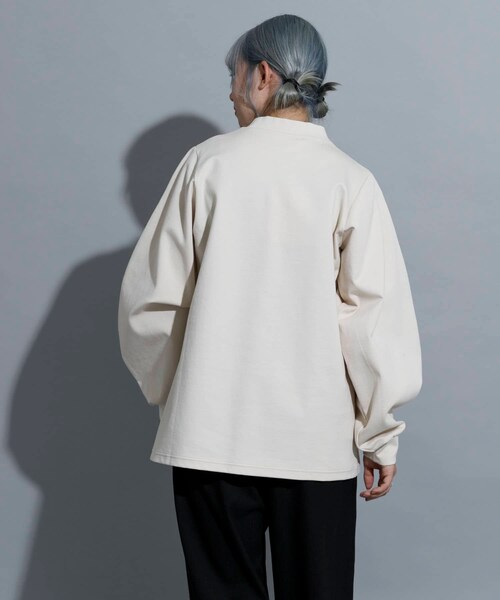 THE GOODLAND MARKET（ザグッドランドマーケット）の「『別注』MIDIUMISOLID×TGM　Recycled polyester PULLOVER（Tシャツ/カットソー・レディース・L.Beige/C.Gray/BLACK・one）」の20枚目の写真