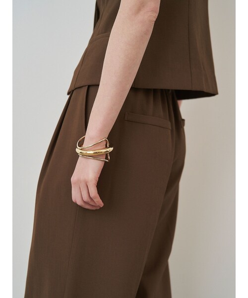 ELENDEEK（エレンディーク）の「THICK LINE BANGLE（ブレスレット・レディース・シルバー/ゴールド・F）」の12枚目の写真