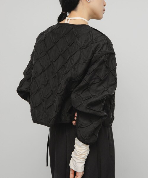 KBF（ケイビーエフ）の「シャーリングショートジャケット（ブルゾン・レディース・IVORY/BLACK・one）」の21枚目の写真