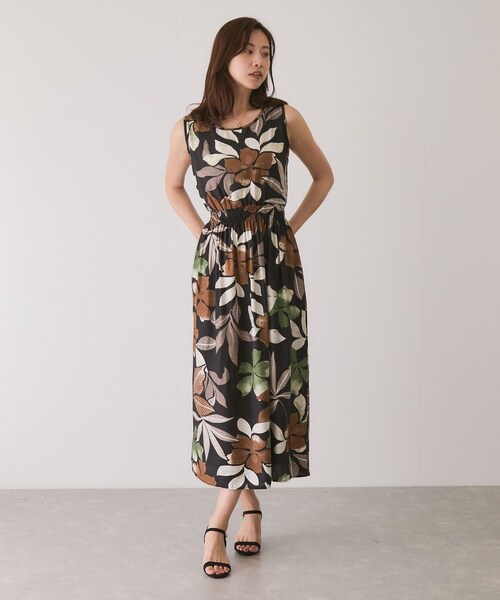 Jayro（ジャイロ）の「アソート柄シャーリングワンピース（ワンピース・レディース・ブラック系/グリーン/ネイビー系・38）」の8枚目の写真