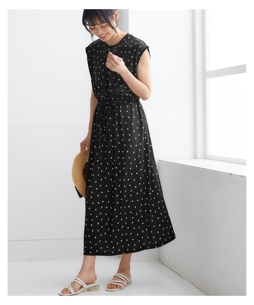 【着用2回♡ルネのブローチプレゼント】Reneスクエアネックストレッチワンピース René