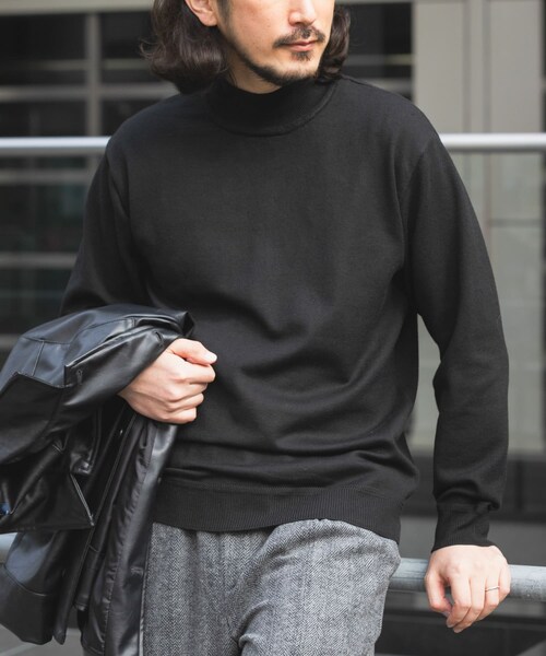 ITEMS URBANRESEARCH(アイテムズ アーバンリサーチ)の「SILK×WOOL MIX ハイネックセーター(ニット/セーター・メンズ・BGD/NVY/BLK・M/L)」の8枚目の写真