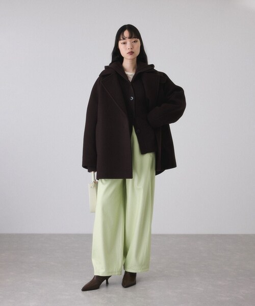 ADAM ET ROPE'(アダムエロペ)の「グロスボンディングコクーンパンツ(その他パンツ・レディース・ブラック/ライトグリーン・36/38)」の10枚目の写真
