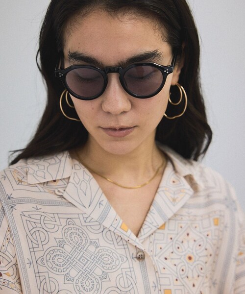 ADAM ET ROPE'（アダムエロペ）の「ケースセットクラウンフレームUVカットグラス（サングラス・レディース・ブラック/グレー・F）」の8枚目の写真