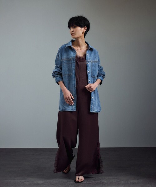 ADAM ET ROPE'（アダムエロペ）の「USAコットンデニムオーバーシャツ［セットアップ対応］（シャツ/ブラウス・レディース・ブルー系/サックス・F）」の12枚目の写真