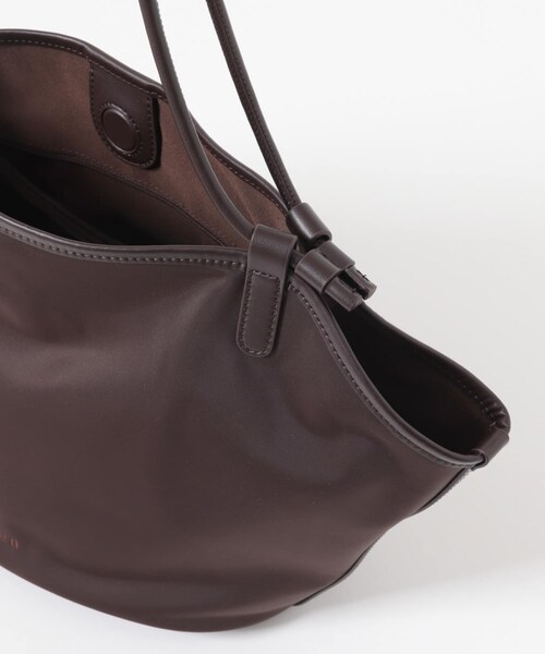 RODE SKO（ロデスコ）の「ROH Seoul　LIEN NYLON（トートバッグ・レディース・BLACK/UMBER・-）」の10枚目の写真