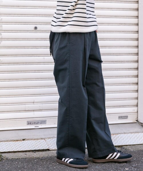 URBAN RESEARCH DOORS（アーバンリサーチドアーズ）の「FORK&SPOON　イージーチノパンツ（チノパンツ・レディース・BEIGE/INK BLACK・1/2）」の5枚目の写真