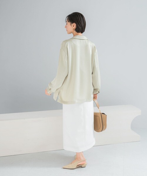 URBAN RESEARCH ROSSO（アーバンリサーチロッソ）の「オープンカラーヴィンテージシルキーサテンブラウス（シャツ/ブラウス・レディース・OFF/Y/BEIGE・Free）」の16枚目の写真