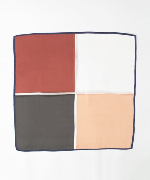 KBF（ケイビーエフ）の「カラーブロックストール（ストール/ショール・レディース・RED/BLE/ORG・One/one）」の4枚目の写真