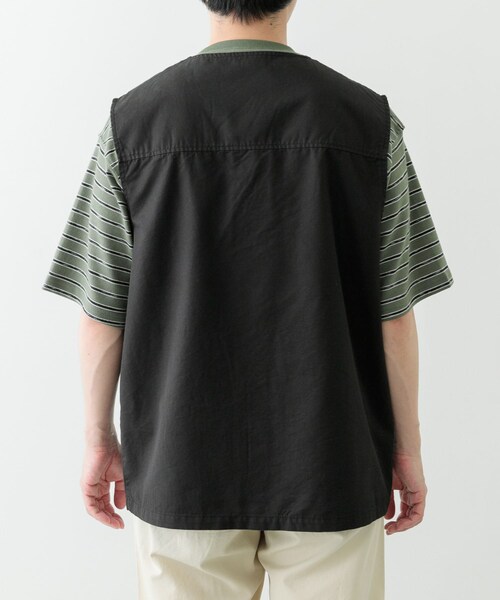 ITEMS URBANRESEARCH（アイテムズ アーバンリサーチ）の「マルチポケットVネックベスト（ベスト・メンズ・BLK/IVO/BEG・M/L）」の21枚目の写真