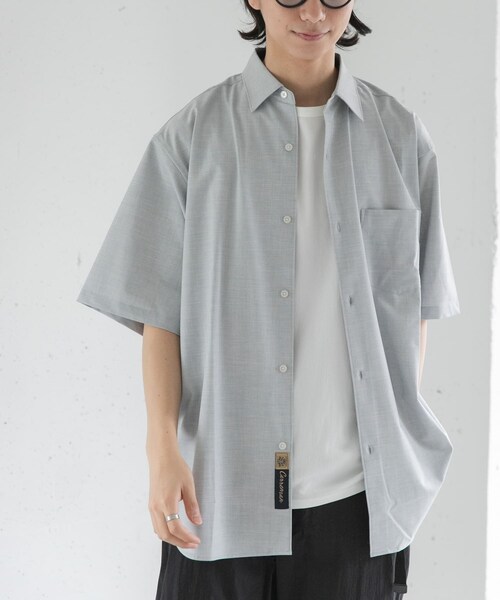URBAN RESEARCH DOORS(アーバンリサーチドアーズ)の「FORK&SPOON キャリーマンレギュラーカラーシャツ(シャツ/ブラウス・メンズ・LT.GREY/CHARCOAL/KHAKIBROWN・4/5)」の6枚目の写真