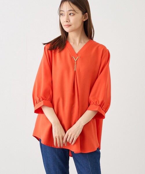 Jayro(ジャイロ)の「ゴールドパーツ付きスキッパーブラウス(シャツ/ブラウス・レディース・ブラック/グレー/ネイビー/ブルー/ブルー系/オレンジ/イエロー系・F)」の13枚目の写真
